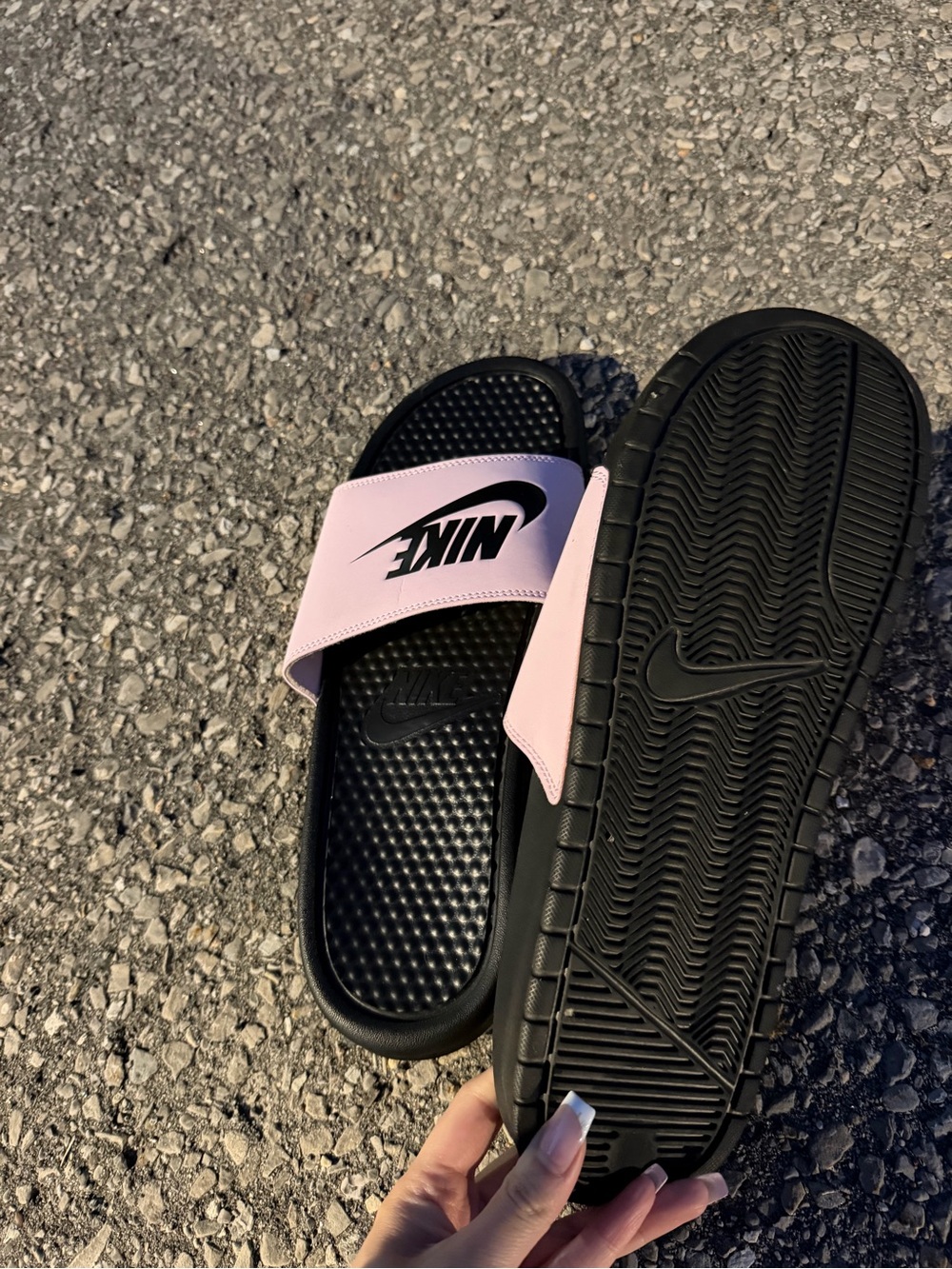 NIKE SLIDES - Picture 2 of 3